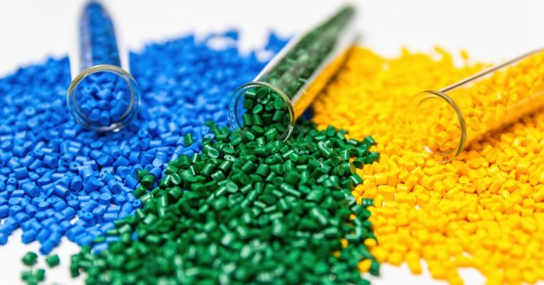 different colors of pellets used in injection molding